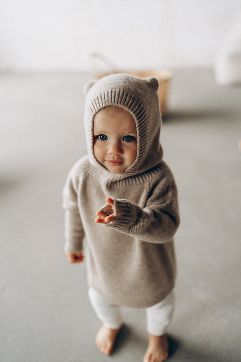 cashmere cat hoodie - white almond