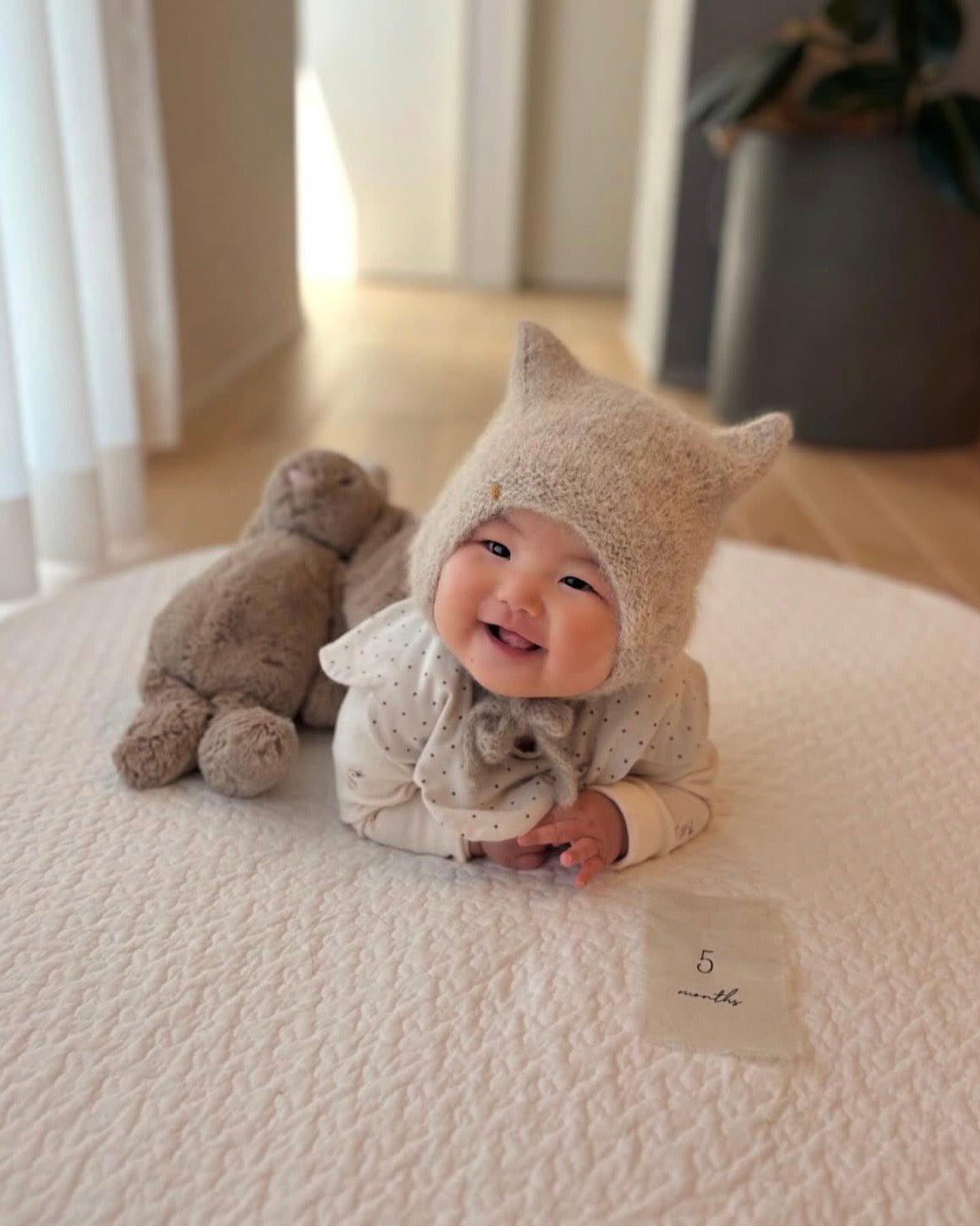 Beige kitty hat