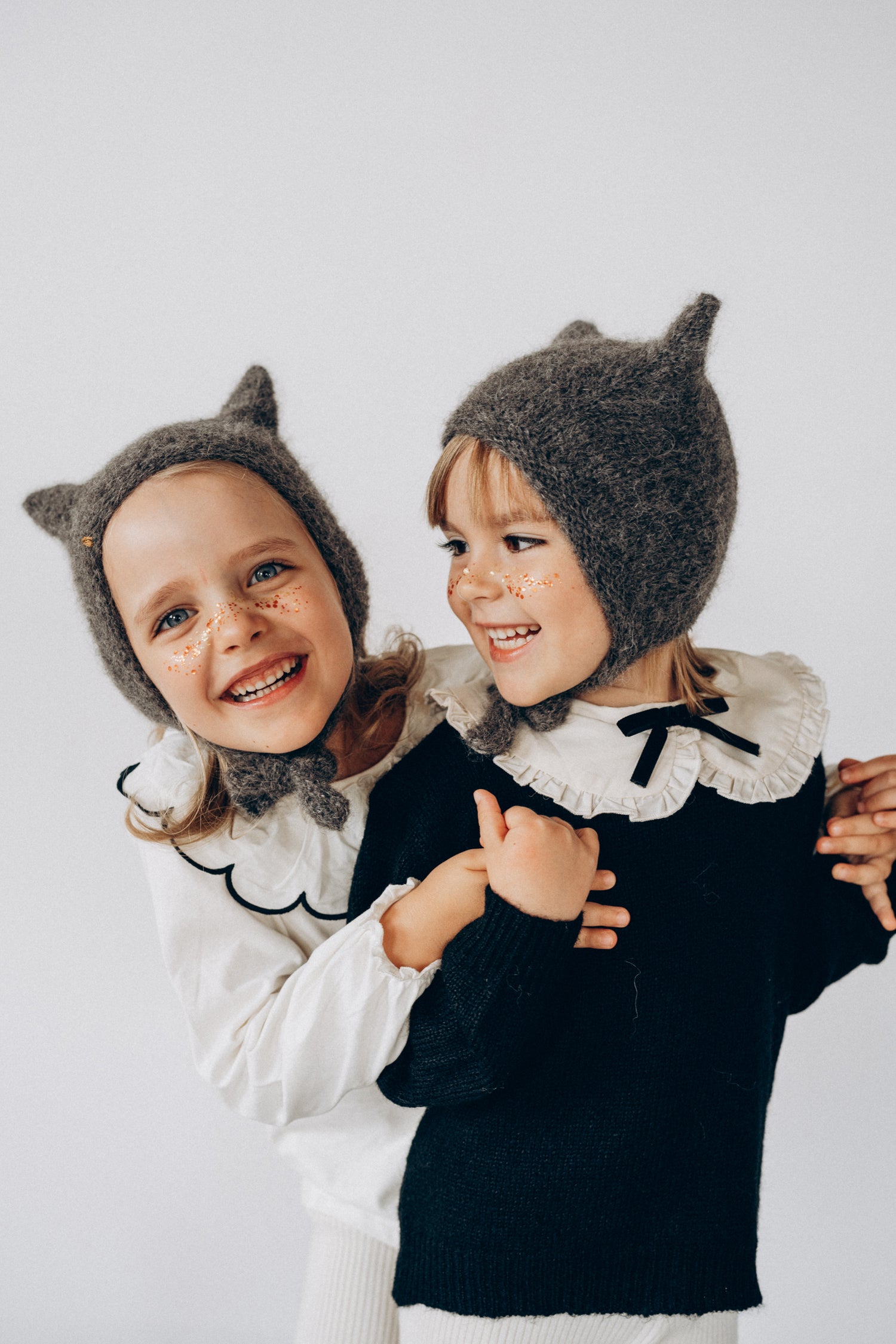 Dark grey kitty hat