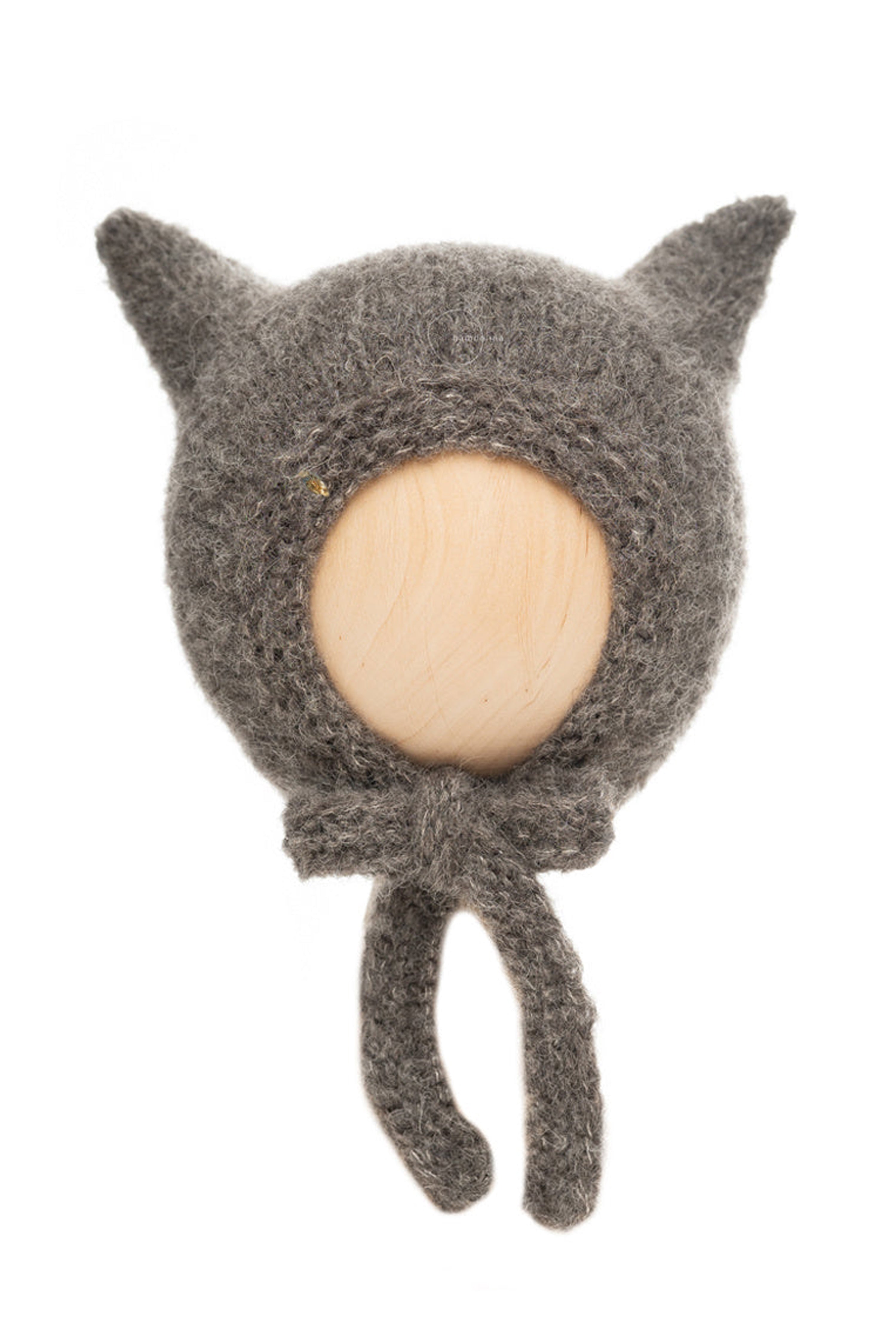 Dark grey kitty hat